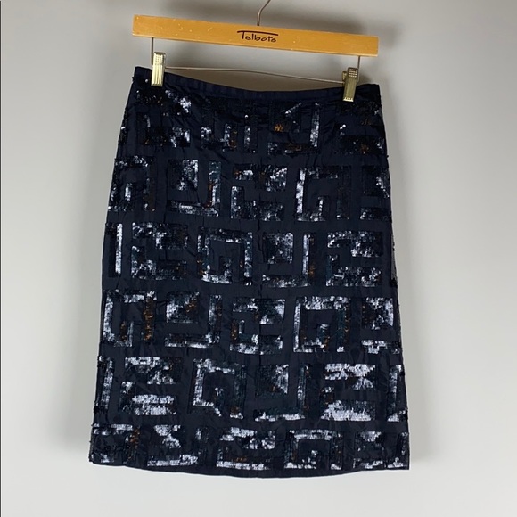 French Connection Dresses & Skirts - French Connection sequin silk pencil skirt